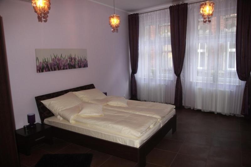 Apart-Lux Aparthotel Bytom Szoba fotó