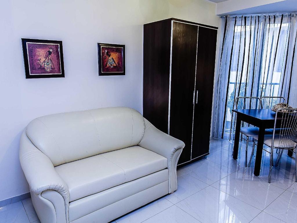 Apart-Lux Aparthotel Bytom Kültér fotó