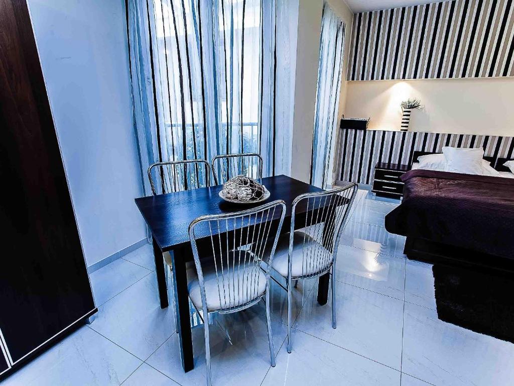 Apart-Lux Aparthotel Bytom Kültér fotó