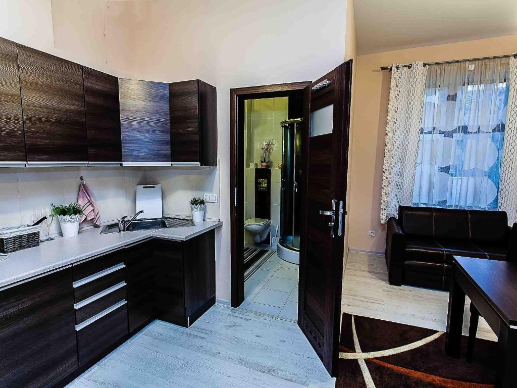 Apart-Lux Aparthotel Bytom Szoba fotó