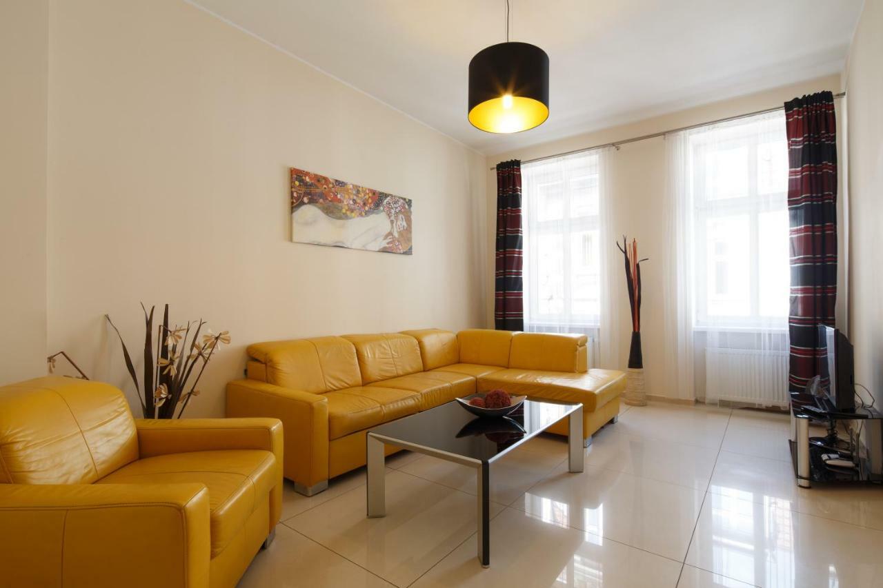 Apart-Lux Aparthotel Bytom Kültér fotó