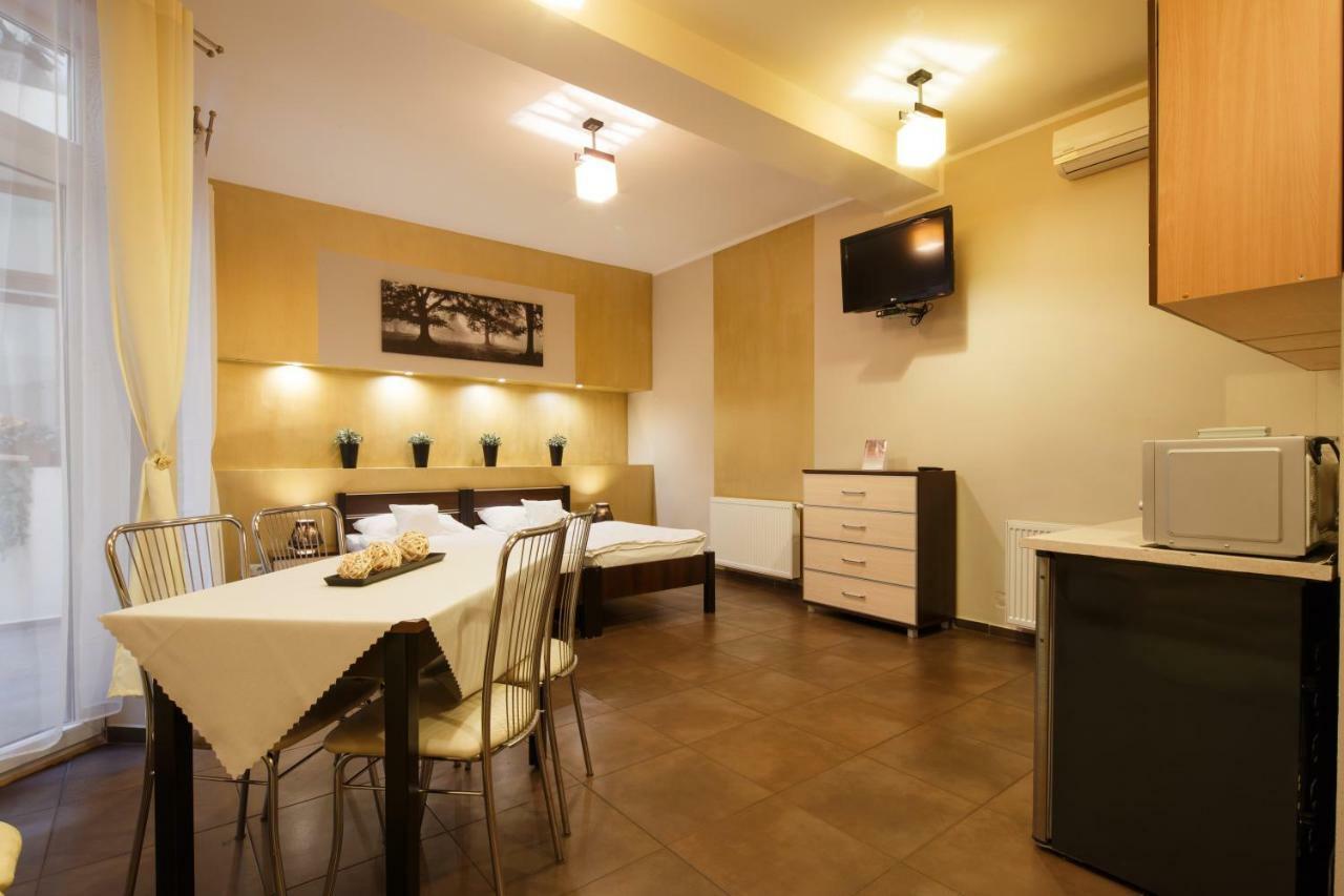 Apart-Lux Aparthotel Bytom Kültér fotó